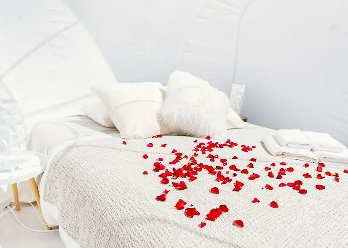 Somn'en Bulle Luxe tent Najac