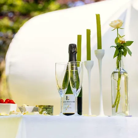 Luxury tent Somn'en Bulle Najac